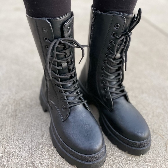 Black Combat Lace up boots - Picture 6 of 12